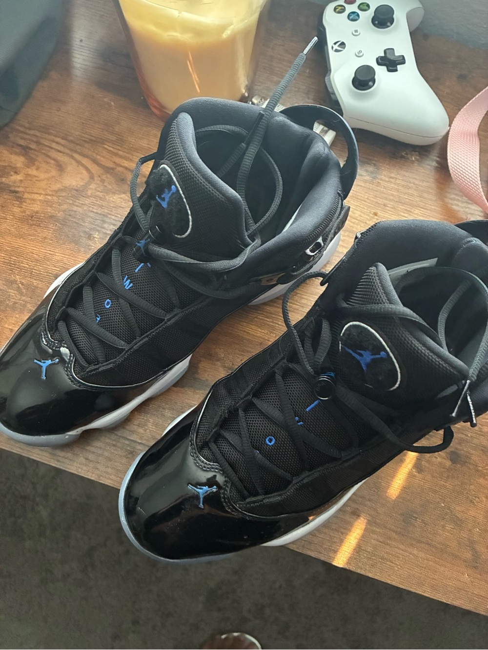 Men’s Jordan 6 Rings - Picture 2 of 4